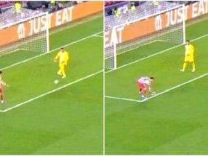 Pubill prende il pallone con le mani sul tocco di Musso in Barça-Atletico: per arbitro e VAR non è rigore