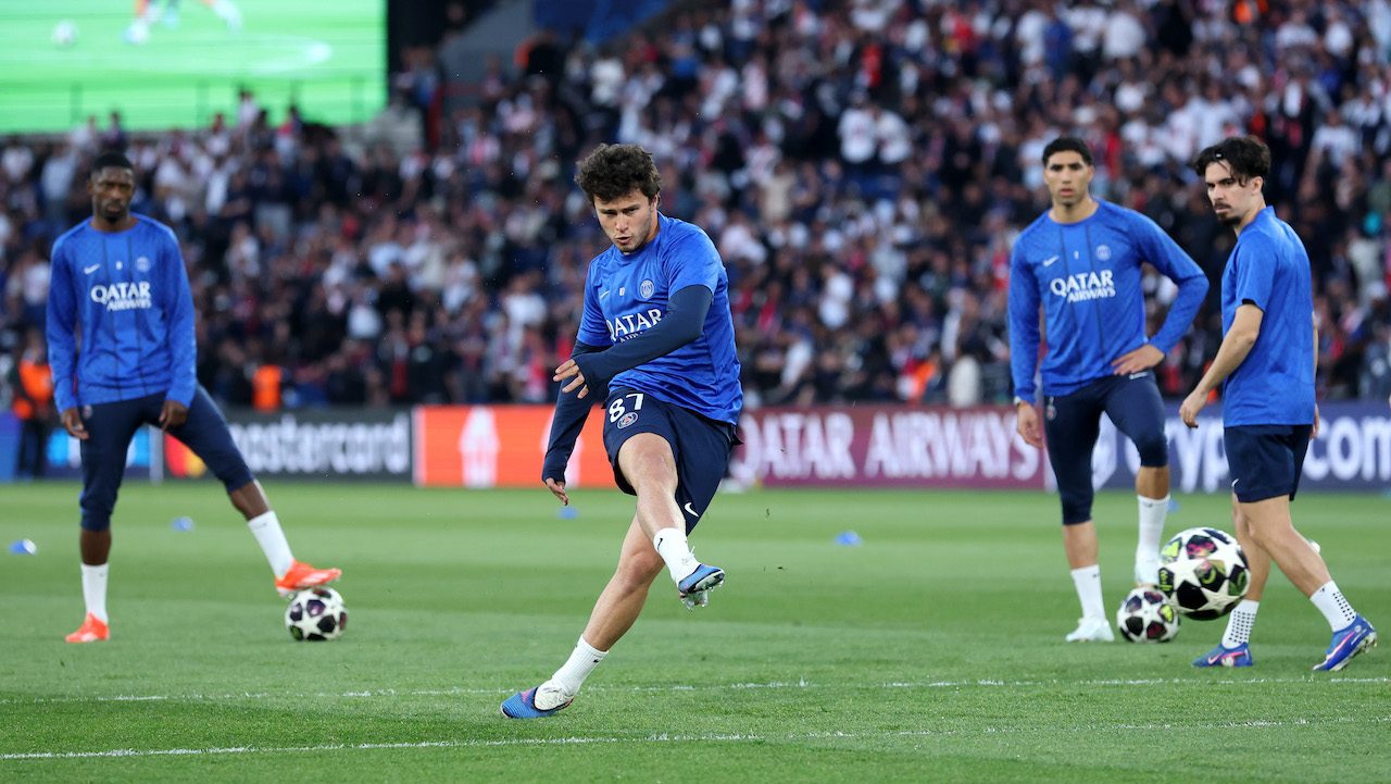 Il PSG entra 10 minuti dopo il Bayern per il riscaldamento e Capello spiega il perché: "Fanno finta"