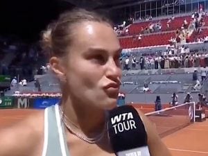 Sabalenka si censura nell’intervista per non agevolare le avversarie a Madrid: “Perché dovrei dirlo?”