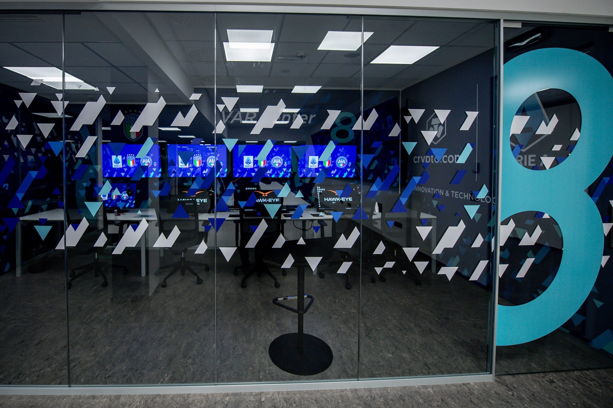 La stanza VAR numero 8, una di quelle poste di lato alla sala di supervisione centrale di Lissone