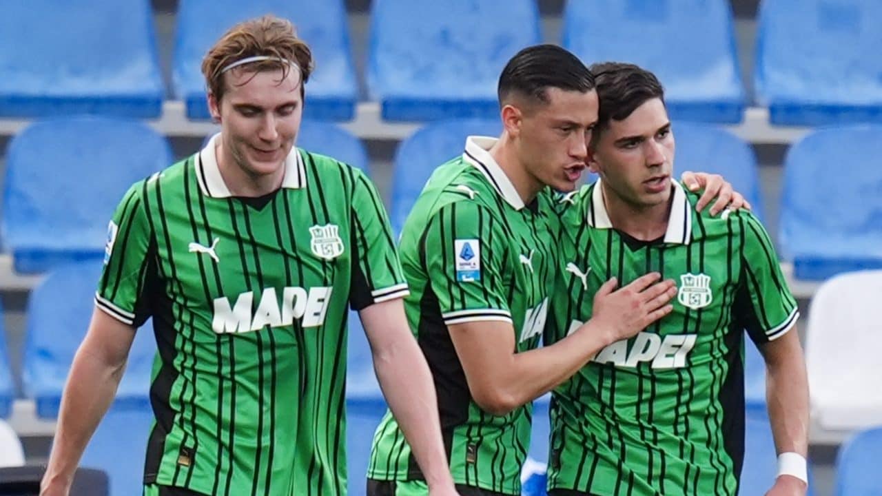 Il Como si è impantanato: Fabregas perde anche con il Sassuolo, che vince 2-1