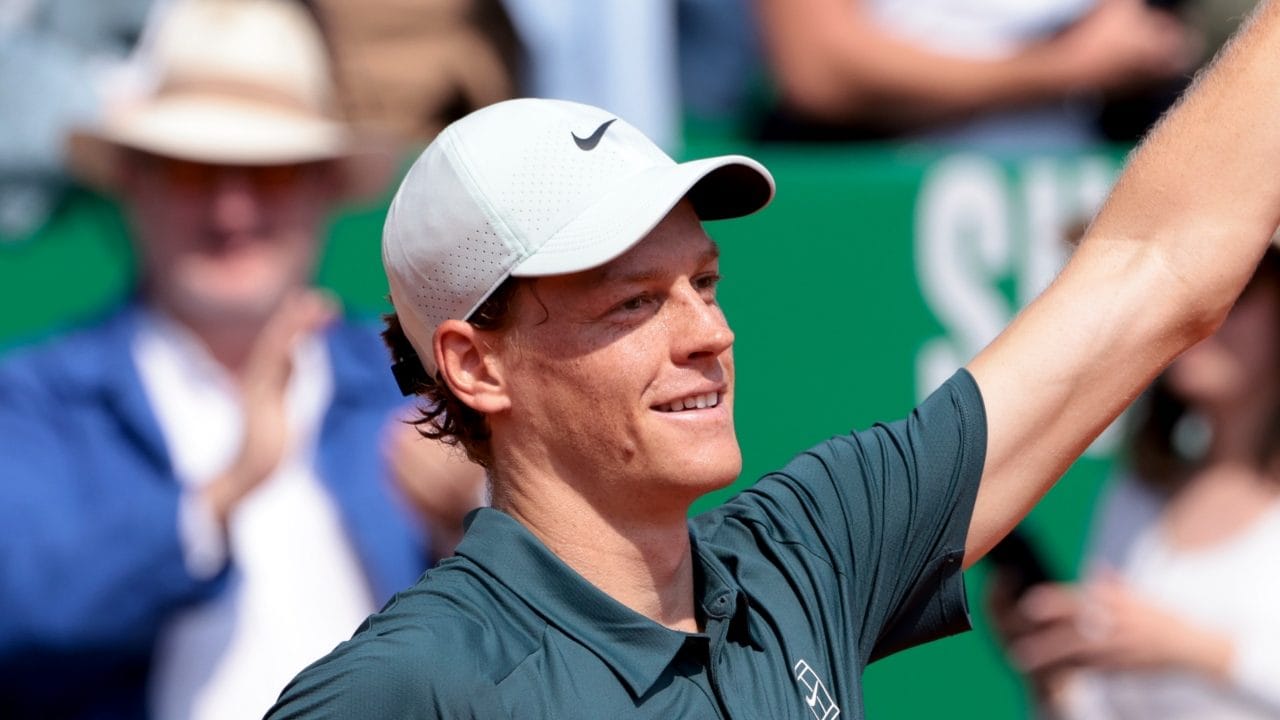Sinner-Alcaraz 7-6 6-3: Jannik vince il titolo di Monte Carlo per la prima volta e torna numero 1 ATP