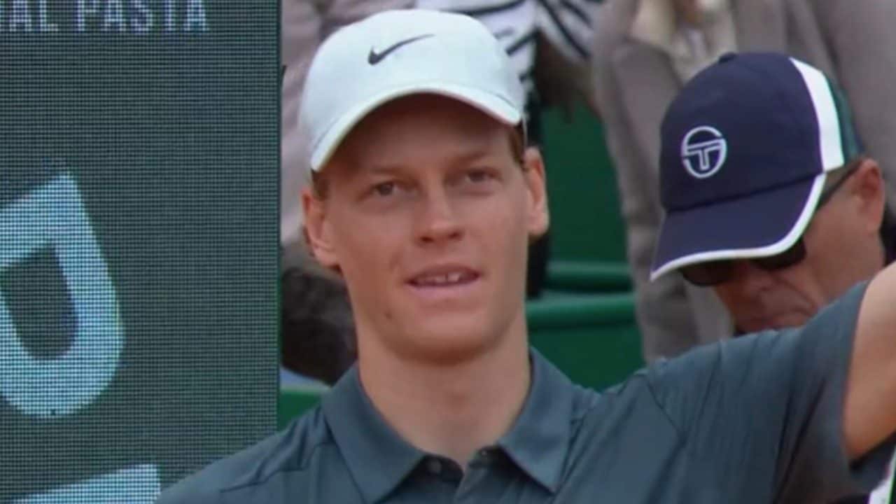Jannik Sinner batte Humbert in 64 minuti a Monte Carlo: "Ma per questo torneo non ho aspettative"