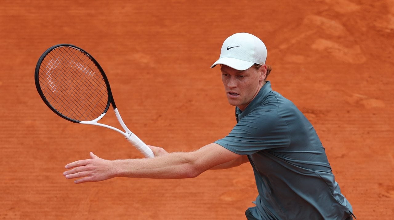 Sinner-Bonzi 6-7, 6-1, 6-4: Jannik vola al terzo turno del torneo di Madrid, affronterà Moller