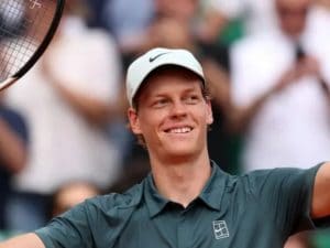 Sinner-Zverev in diretta LIVE, la semifinale in diretta LIVE dalle 13:30 a MonteCarlo: in palio c’è la finale