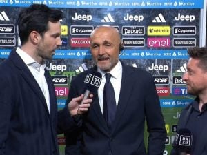 Spalletti in tv: “Tenete a bada Ciro Ferrara, è un feroce scavalca recinti”, imbarazzo in studio
