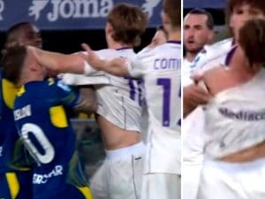 Gudmundsson e Suslov perdono la testa nel finale di Verona-Fiorentina: mani in faccia e maglie strappate