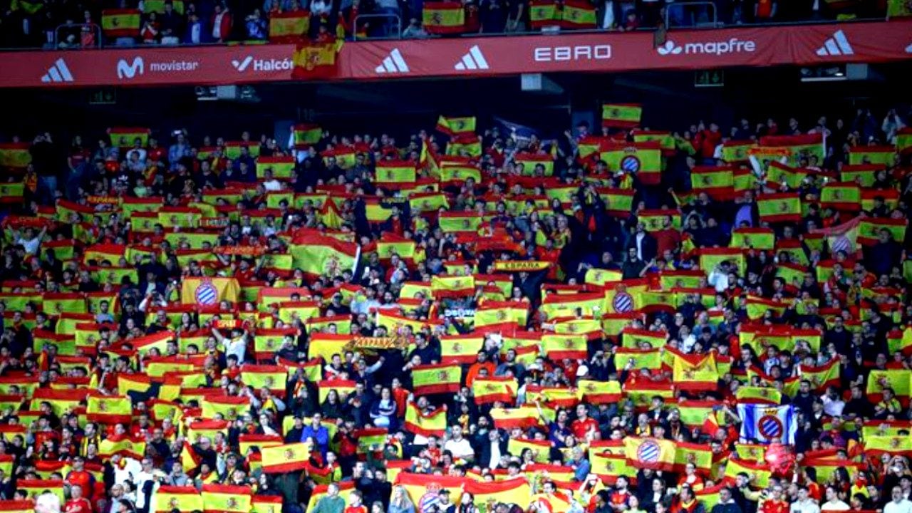 "Chi non salta è musulmano", il vile coro si alza durante Spagna-Egitto: la FIFA apre una indagine