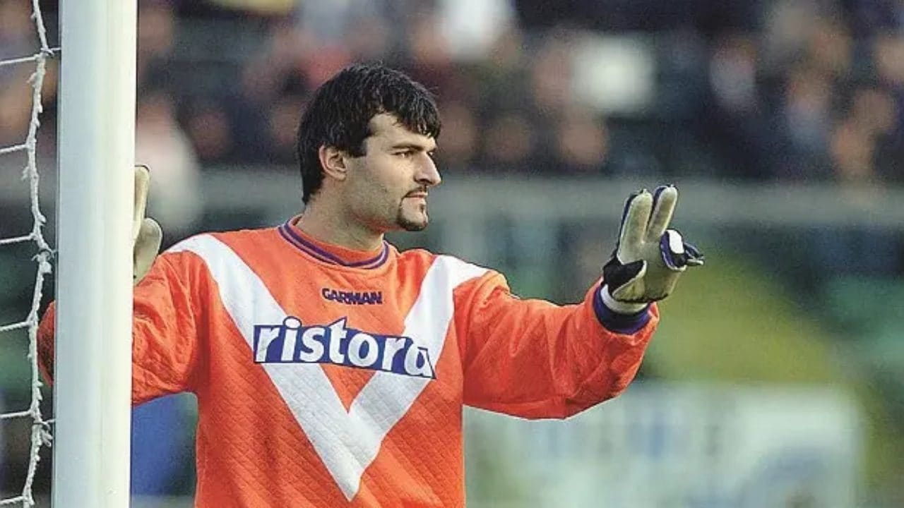 Pavel Srnicek durante la sua esperienza a Brescia.