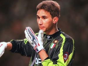 Angelo Pagotto: “Entro da Versace e compro tutto, oggi non ho più niente. Vorrei solo un messaggio dai miei figli”