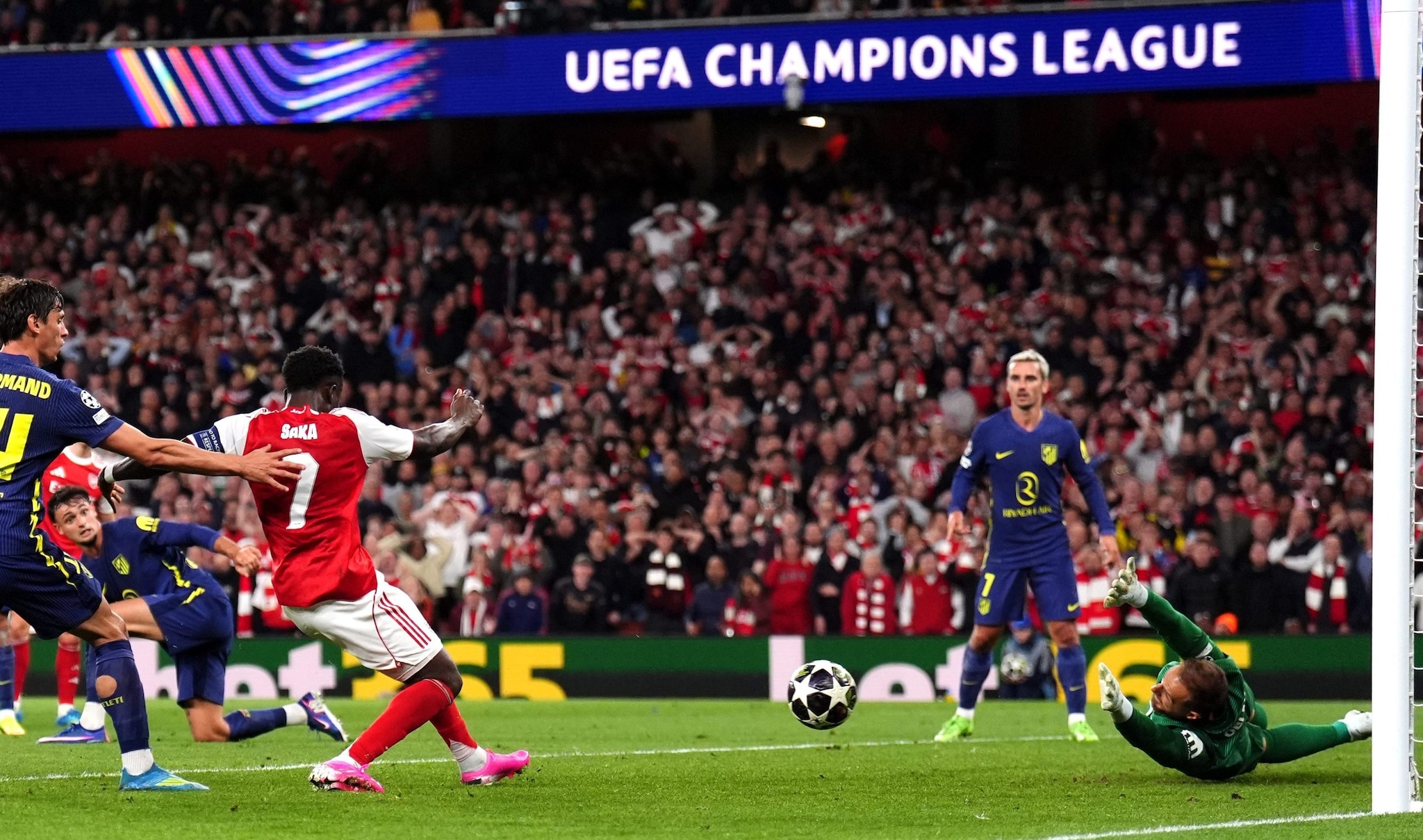 Arsenal-Atletico Madrid 1-0, risultato finale della partita di Champions: gol di Saka e Gunners in finale, gli highlights