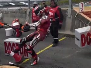 La rabbia di Bagnaia dopo la caduta a Le Mans: “È lo stesso problema dell’altra volta a Jerez”