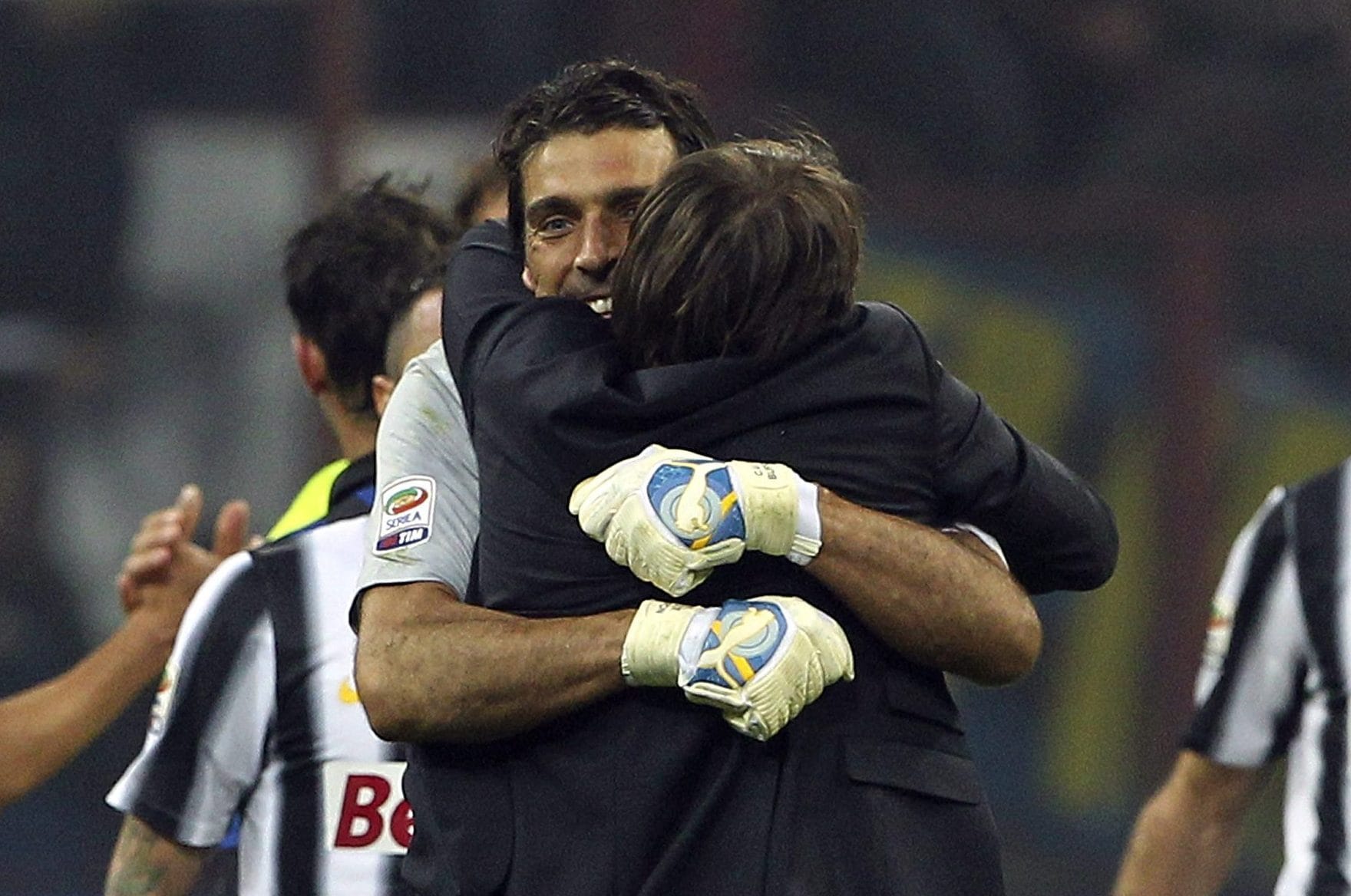 Un abbraccio tra Buffon e Conte nell’ottobre 2011, dopo la vittoria della Juve in casa dell’Inter