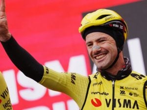 Campenaerts ammette l'uso della borraccia per urinare