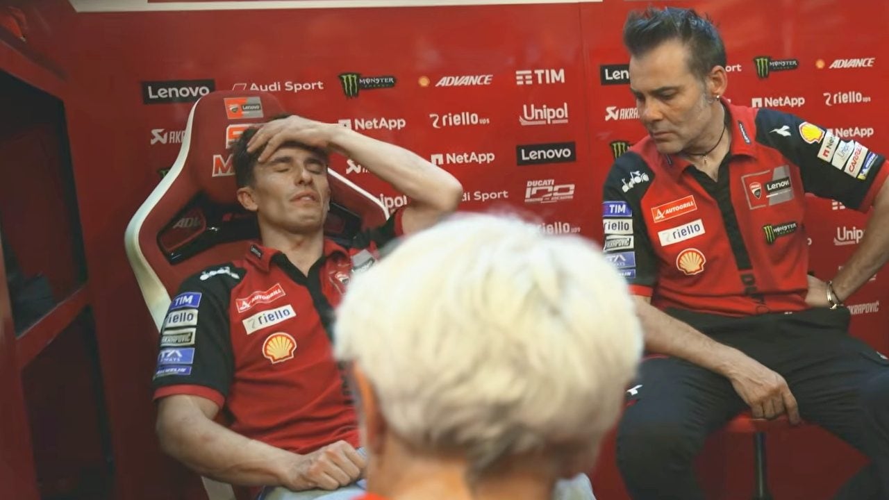 Marquez in lacrime nel box Ducati a Le Mans svela l'operazione alla spalla: tenerla segreta non serve più