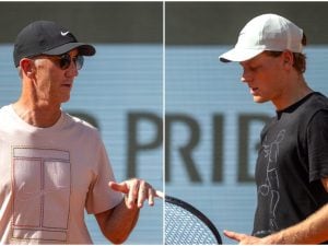 Darren Cahill: “Abbiamo dovuto costringere Sinner a mettere via le racchette”. Cos’è l’overtraining