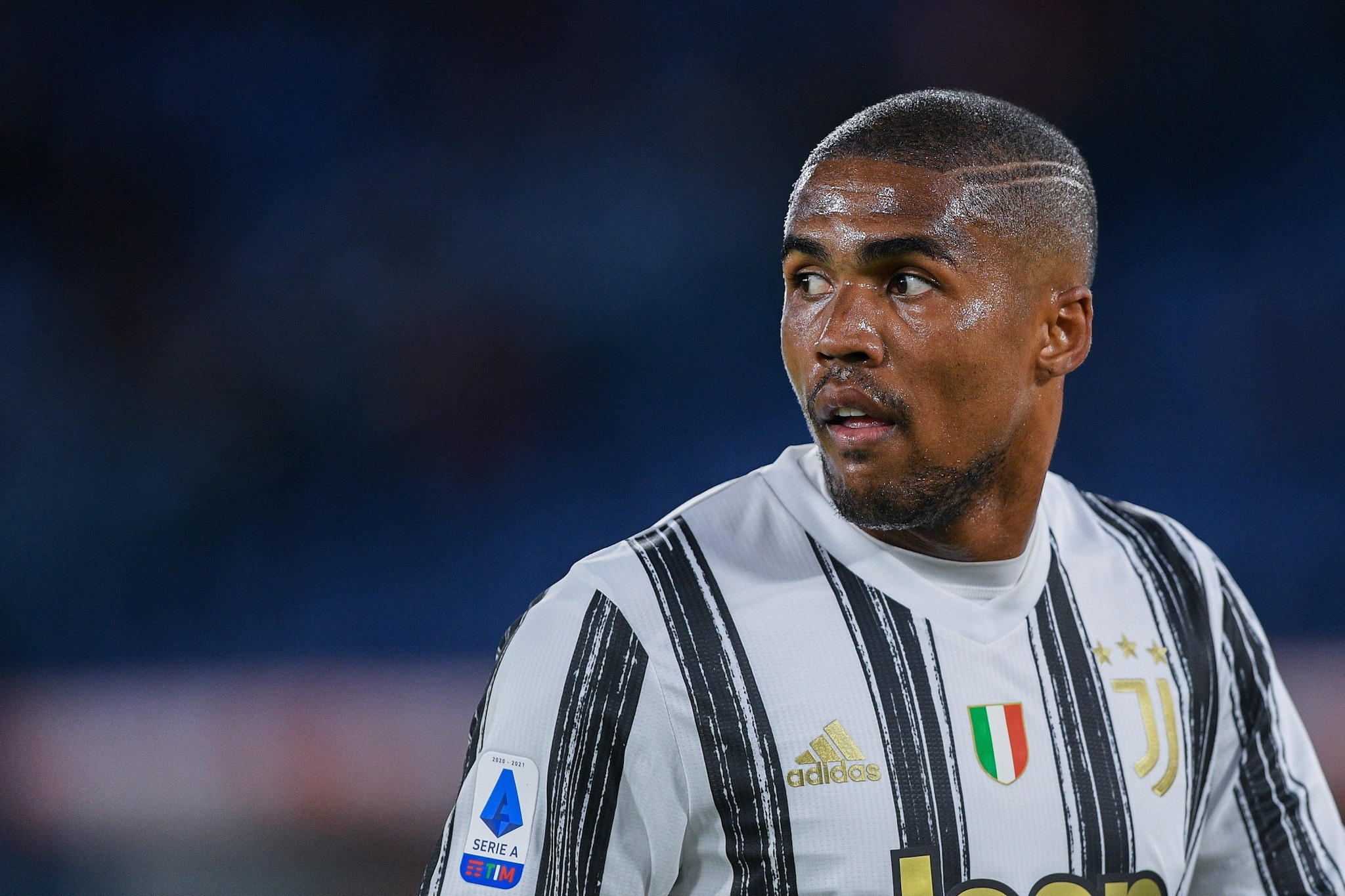 Douglas Costa ai tempi della Juventus.