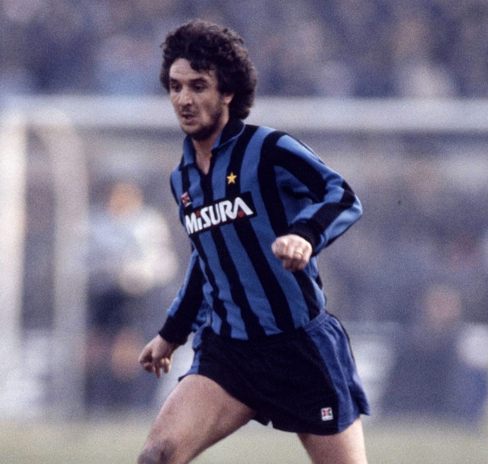 Evaristo Beccalossi con la maglia dell’Inter all’inizio degli anni ’80: ha illuminato San Siro