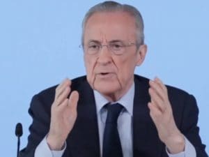 Florentino Perez fuori giri nella conferenza del Real: “Fate parlare quella ragazza, voi siete brutti”
