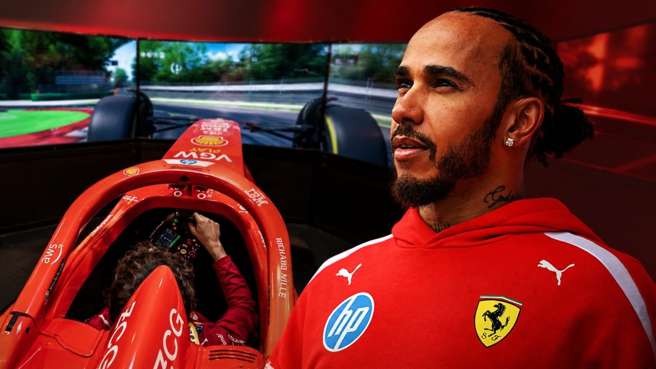 Hamilton non vuole più usare il simulatore F1 Ferrari: "Ogni volta mi manda nella direzione sbagliata"