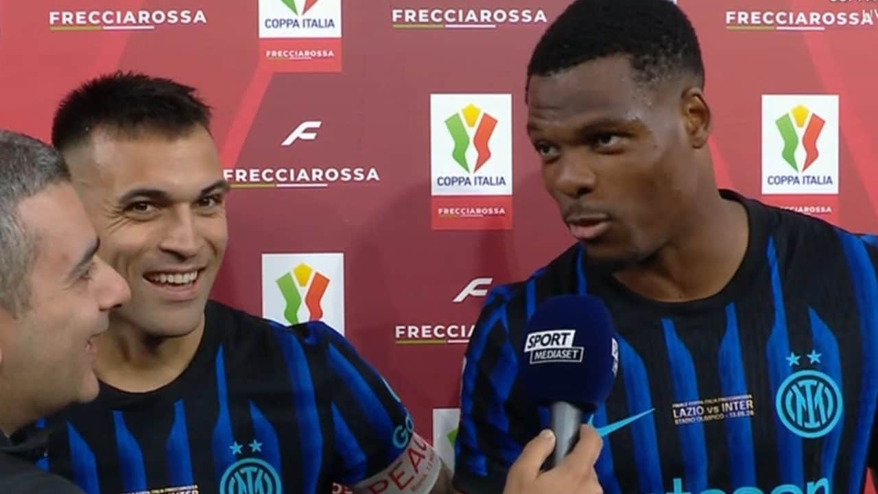 Dumfries scherza con Lautaro in diretta dopo il successo in Coppa Italia: "Lauti si era arrabbiato"