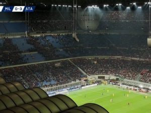 Il Milan affonda con l’Atalanta, i tifosi se ne vanno addirittura all’inizio del secondo tempo