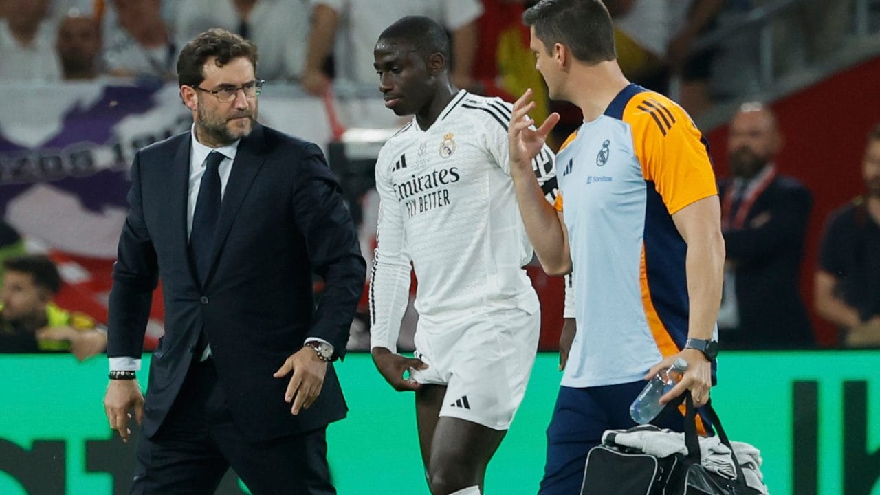 Mendy, l'infortunio è grave: rottura del tendine femorale e lussazione ossea. Carriera a rischio