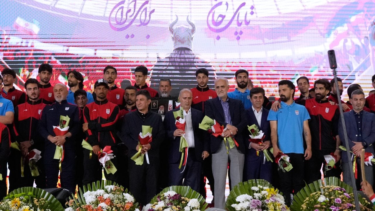 L'Iran parte per i Mondiali, grande cerimonia in piazza a Teheran: niente ripescaggi