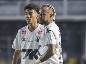 Neymar accusato di aggressione dal figlio di Robinho: è stato schiaffeggiato durante l’allenamento