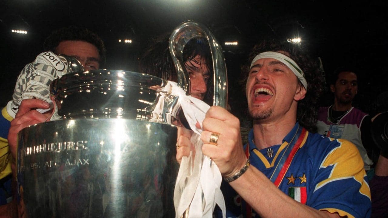 Padovano e il trofeo della Champions League.