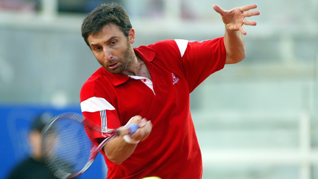 Pescosolido in azione durante la sua carriera tennistica