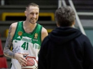 Achille Polonara annuncia il ritiro dal basket: “Voglio che mi ricordiate per quello che ero”