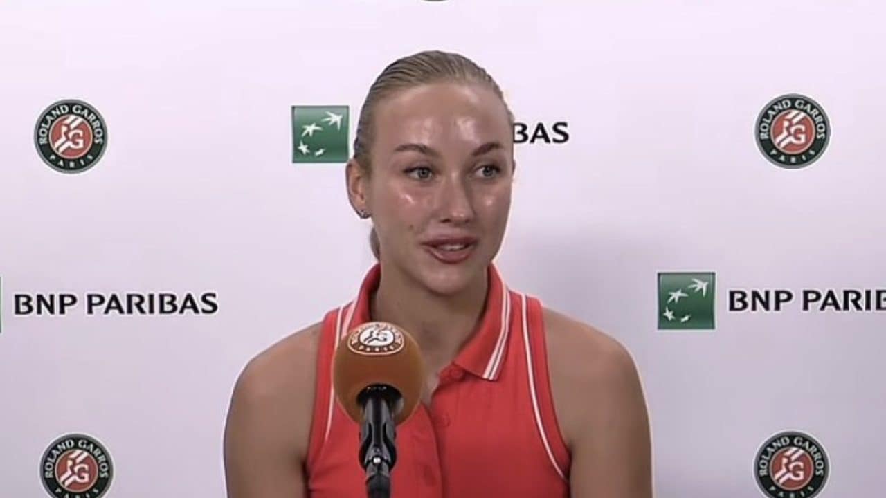 Potapova spacca il Roland Garros e si dissocia dalla protesta: "Assurdo, parlo con voi quanto voglio"