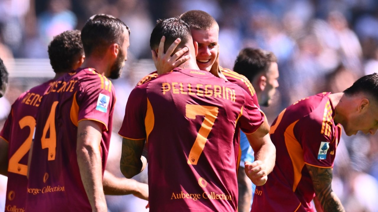Roma-Lazio si gioca domenica 17 maggio, alle ore 12: in contemporanea altre 4 partite di Serie A