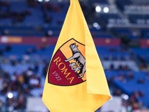 La Roma prende posizione sulla data del derby contro la Lazio: “Lavoriamo per giocare domenica”