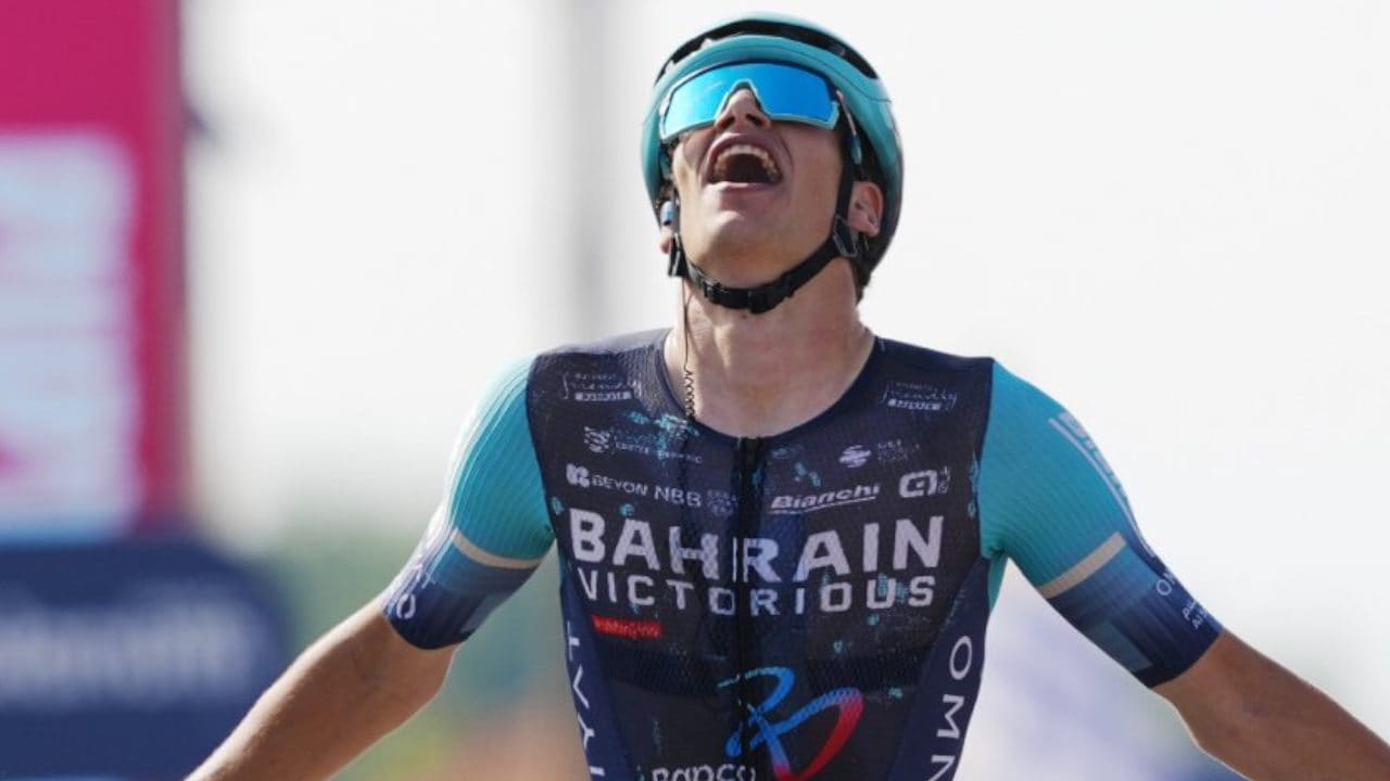 Giro d’Italia 2026, la classifica dopo la tappa Imperia-Novi Ligure: Segaert vince e beffa tutti, Eulalio sempre in Maglia Rosa