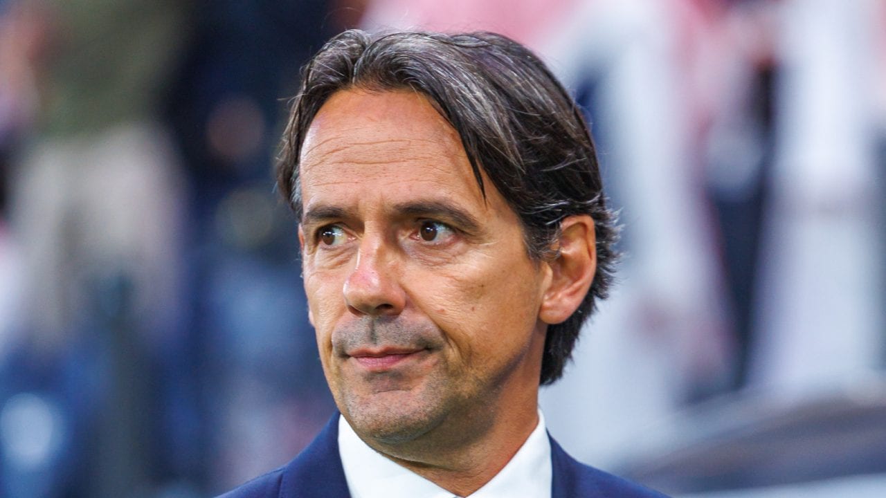 Simone Inzaghi fischiato alla premiazione per la coppa vinta con l'Al Hilal: non gli perdonano niente
