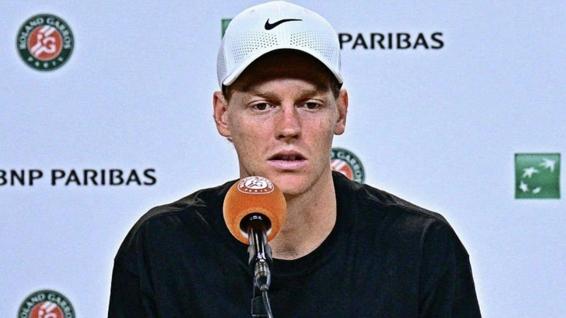 Sinner spiega il malessere al Roland Garros: "Mi sono svegliato e stavo male. Ero come stordito"