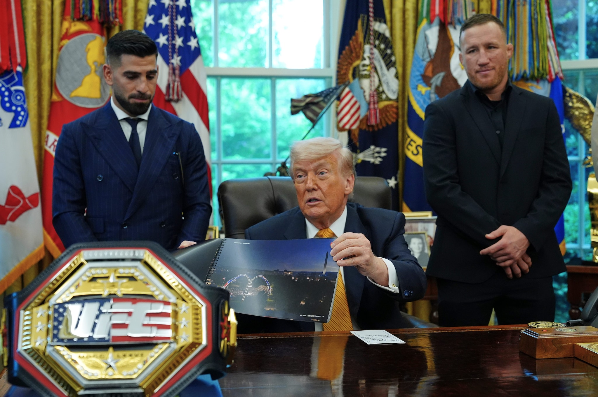 Trump trasforma la Casa Bianca in un'arena UFC: il biglietto costa fino a 1,5 milioni di dollari