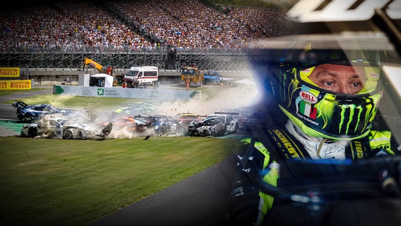 La 3 Ore di Monza di Valentino Rossi dura solo 3 giri: BMW ko in pit lane dopo il maxi-incidente al via