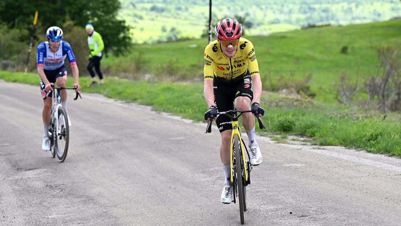 Vingegaard è il re del Blockhaus nella tappa più lunga del Giro d'Italia, Eulalio resiste in rosa
