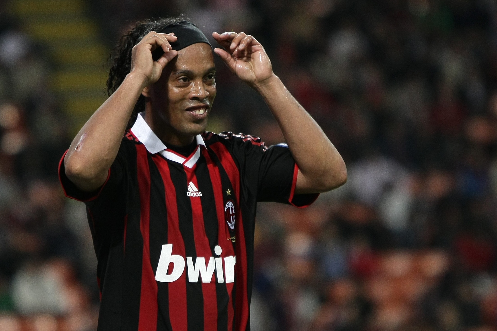 Ronaldinho al Milan (dal 2008 al 2011) con Braida che ricopriva il ruolo di ds