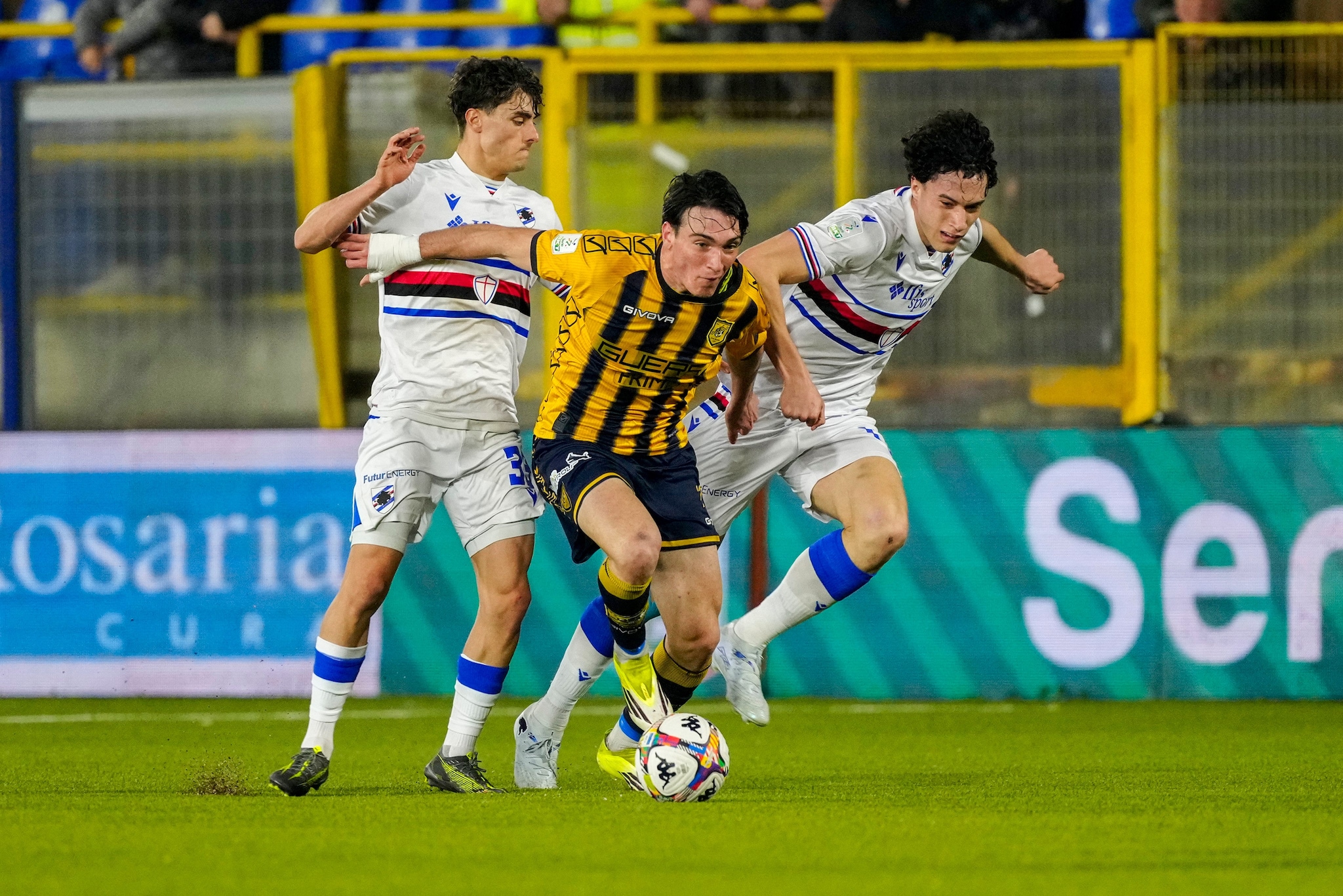 Alessio Cacciamani in azione contro la Sampdoria.