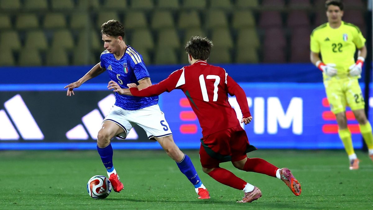 Andrea Natali in azione con l’Italia U19 volata in Galles per gli Europei di categoria.