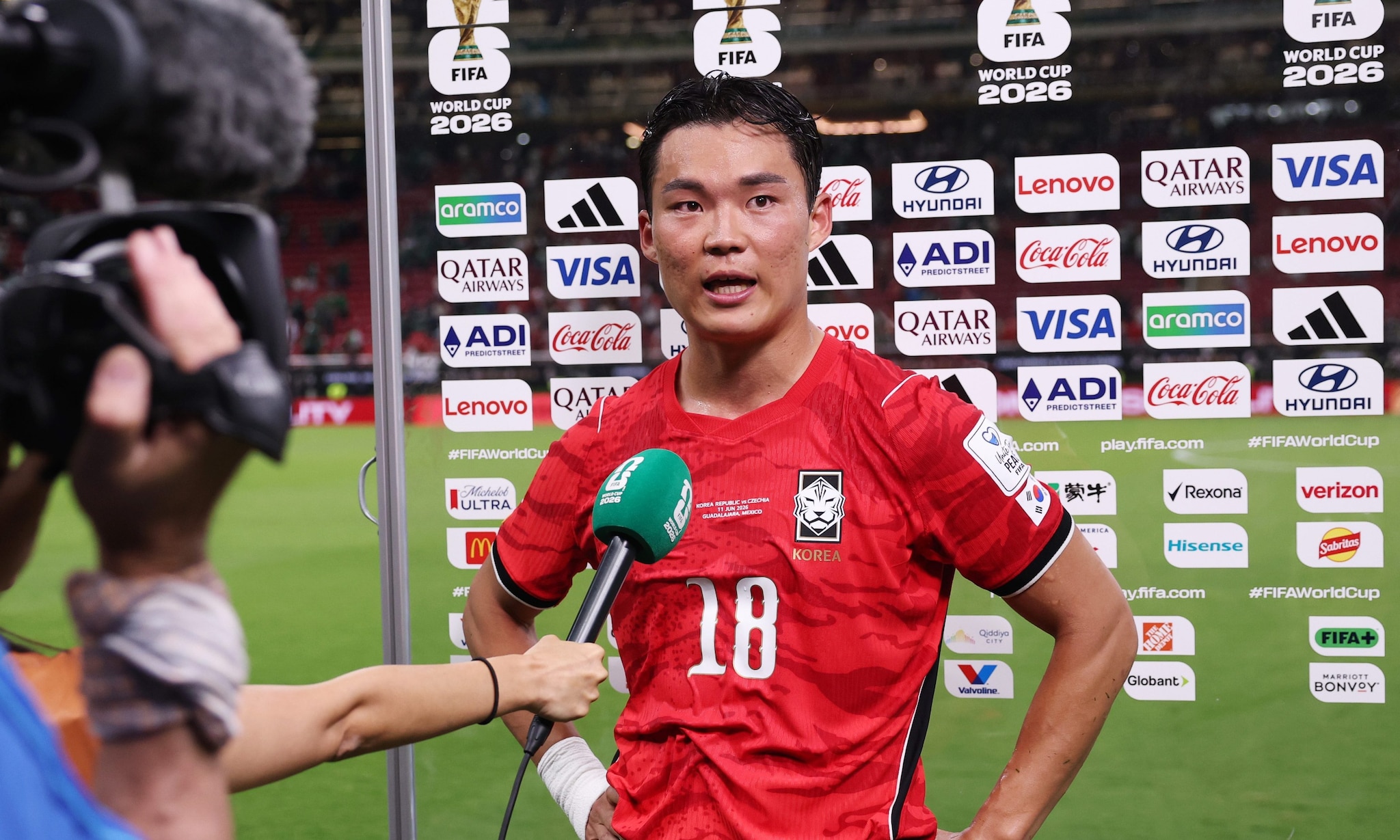 Il coreano Oh Hyeon-gyu ha uno strano rituale poi al debutto Mondiale segna il gol della vittoria