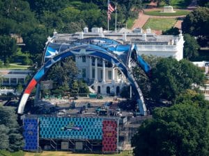 Evento di arti marziali miste alla Casa Bianca per il compleanno di Trump
