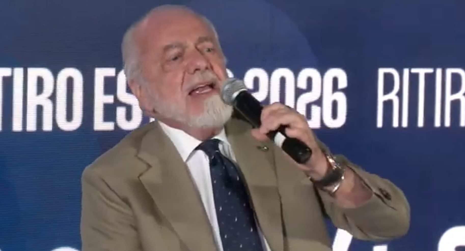 Aurelio De Laurentiis: "A oggi il Napoli non ha ancora un allenatore, colpa di regole stantie"