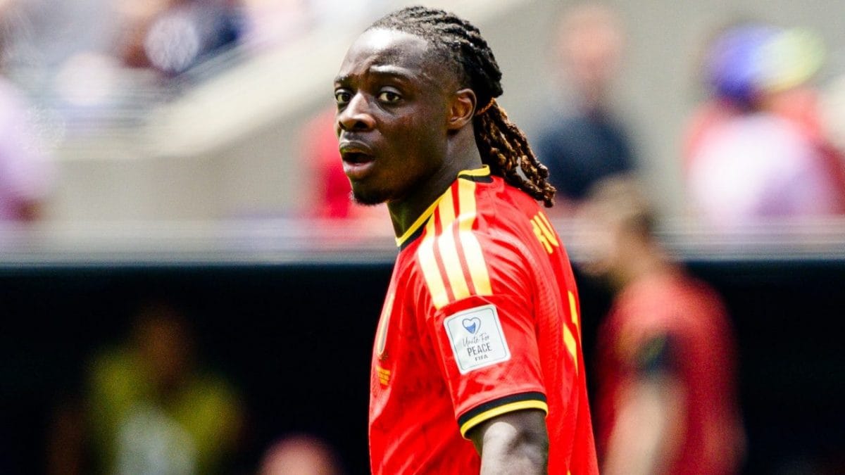 Jérémy Doku pronto a lasciare il Belgio ai Mondiali quando la moglie dovrà partorire.