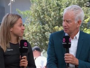 John McEnroe non crede che Maja Chwalinska sappia chi sia, l