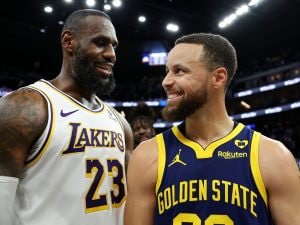 LeBron James lascia i Lakers